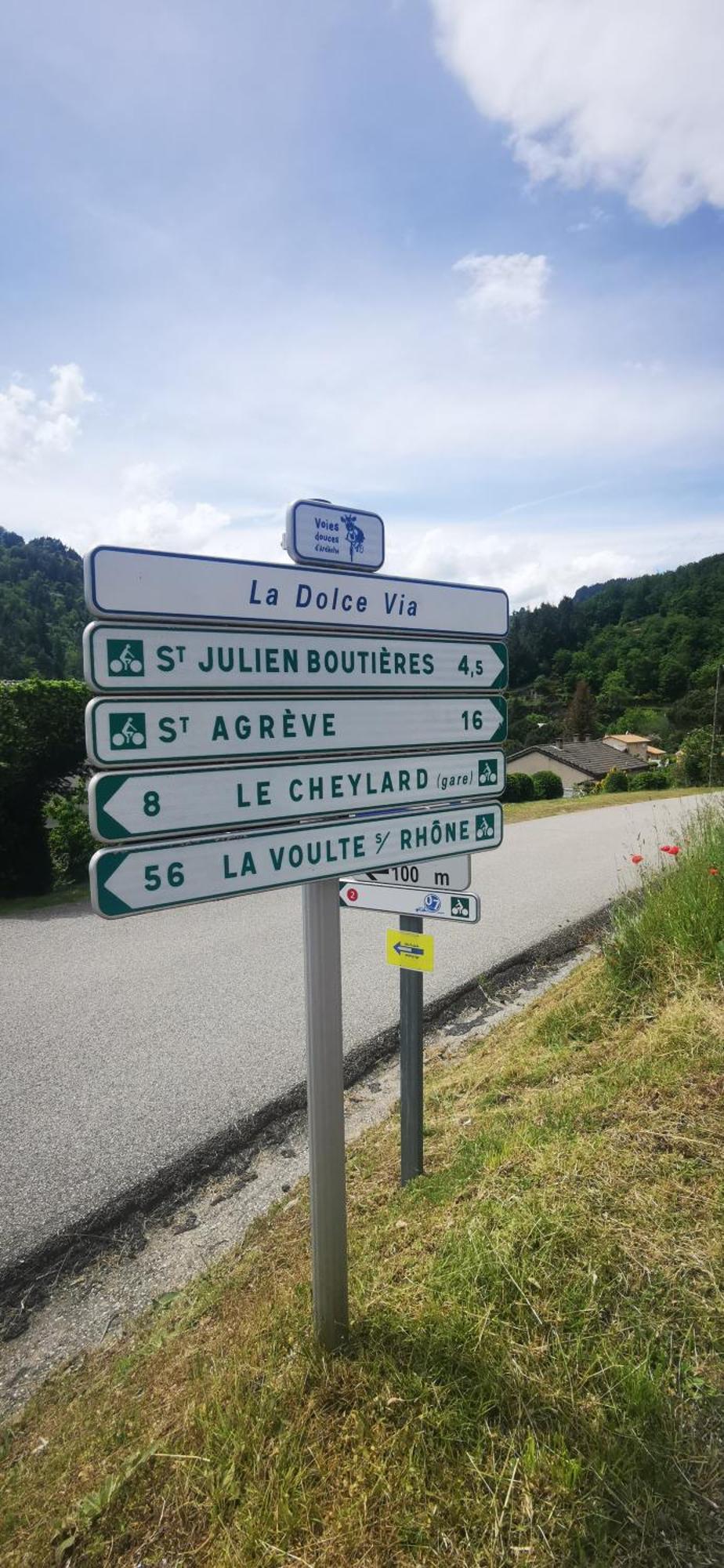 2 Chambres D'Hotes Avec Kitchenette, Frigo, Dolce Via Saint-Martin-de-Valamas Exterior foto