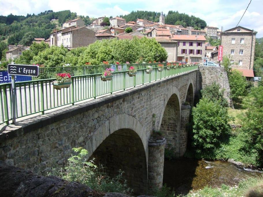 2 Chambres D'Hotes Avec Kitchenette, Frigo, Dolce Via Saint-Martin-de-Valamas Exterior foto